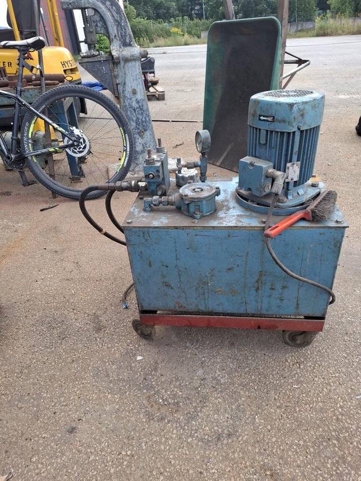 hydraulverk och kolvar