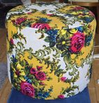 Sittpuff,Puff,Pall 60-70tal?Tyg med blommor, Rosor Retro!