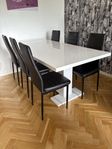 Stolar till matsalsbord