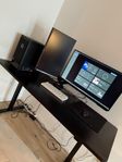 Stationär dator + 2 monitors + skrivbord(höj och sänkbart