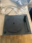Rega P1 skivspelare