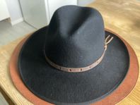 Hatt