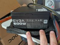 EVGA 600W Semi-Modular PSU till salu – Fint skick!