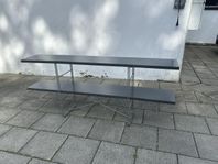 Grå hylla