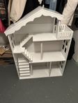 Ett dockhus eller bokhylla