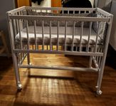 Bedside crib