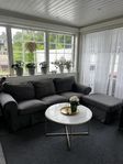 Soffa och soffbord 