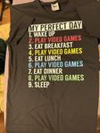 Svart gaming t-shirt helt ny oanvänd storlek 146