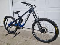 TREK Session 9 X01, 2022