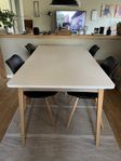 Köksbord + 4 stolar