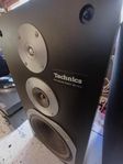 Technics SB-3030 i fint skick.