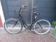 Damcykel 28 tum svart.