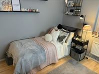 Nordli säng med förvaring