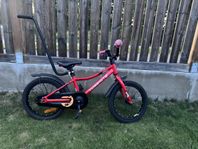 Barncykel 16 tum - Röd - bra skick 