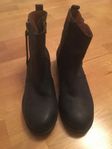 Nya läderboots