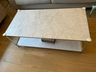 Mycket fin soffbord i marmor från Mio