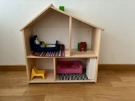 IKEA FLISAT dockhus/vägghylla/bokhylla med dockmöbler
