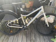 cykel  28 tum men låg citymodell 