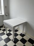 Litet köksbord med klaffar
