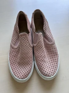 Rosa Clarks skor ballerina sneakers vårskor i mocka skor