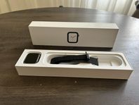 Apple Watch Series 4 (A1978), 44mm – Space Gray Aluminium