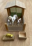 Litet stall (Kids Globe). Häst och föl (Schleich)