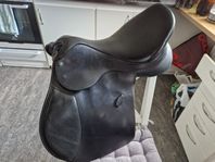 Sadel från ARENA Saddles