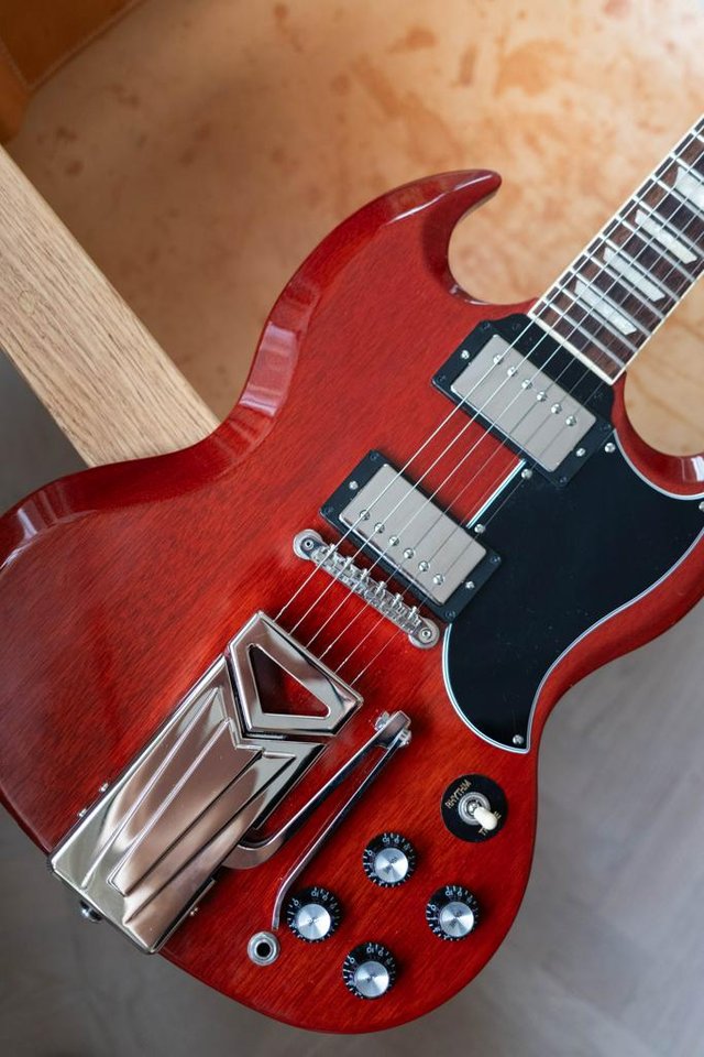 Gibson SG Maestro Vibrola