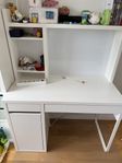 skrivbord IKEA Micke 105x50cm