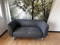 Grå soffa 