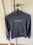 Grå hoodie från Lager 157, storlek 160