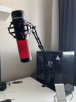 HyperX Quadcasf mikrofon + boom arm