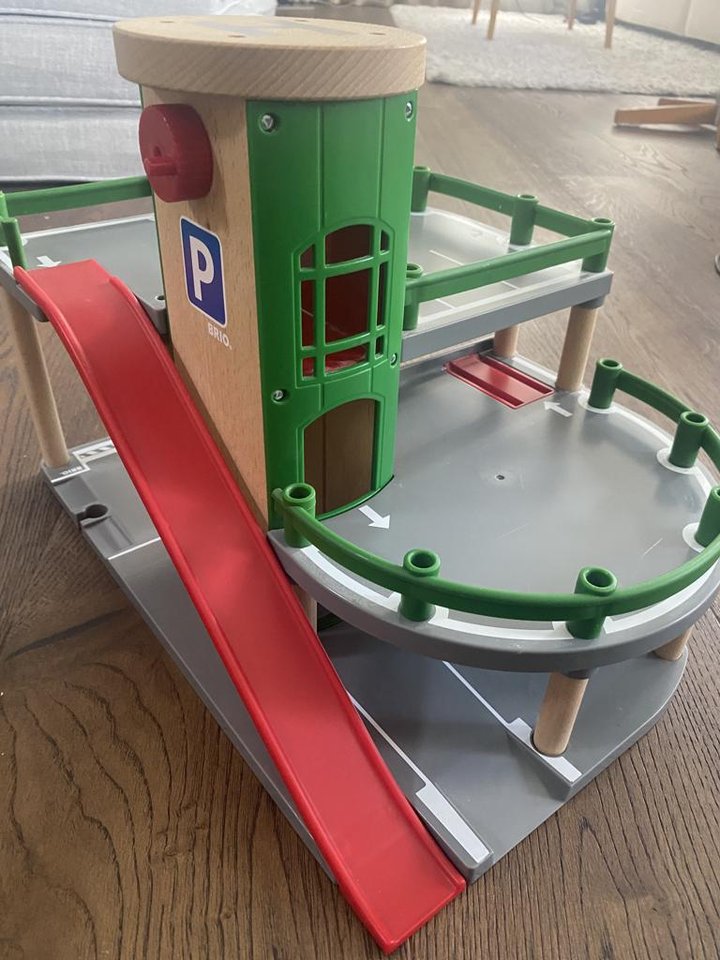 BRIO Parkeringshus 