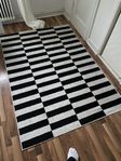 matta 130x190 svartvit