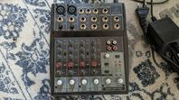 Mixer Behringer Xenyx 802