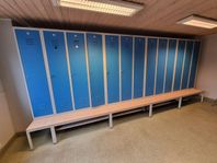 Klädskåp med bänk, 5000 för allt