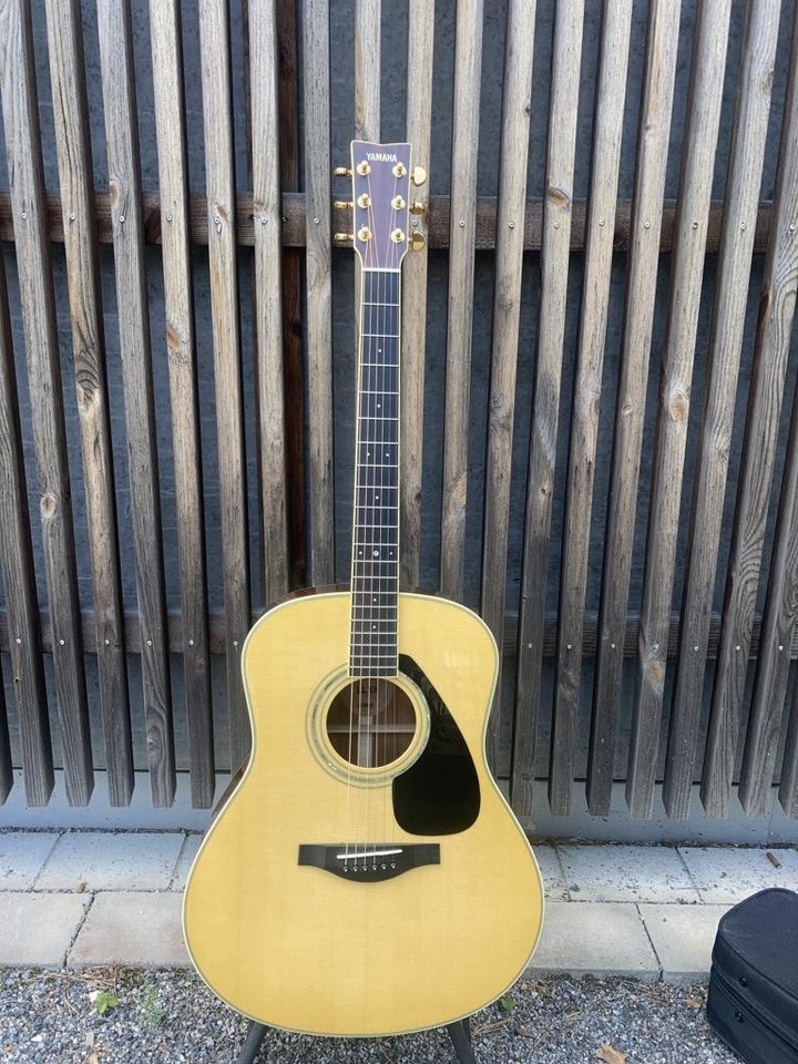 Yamaha LL6X