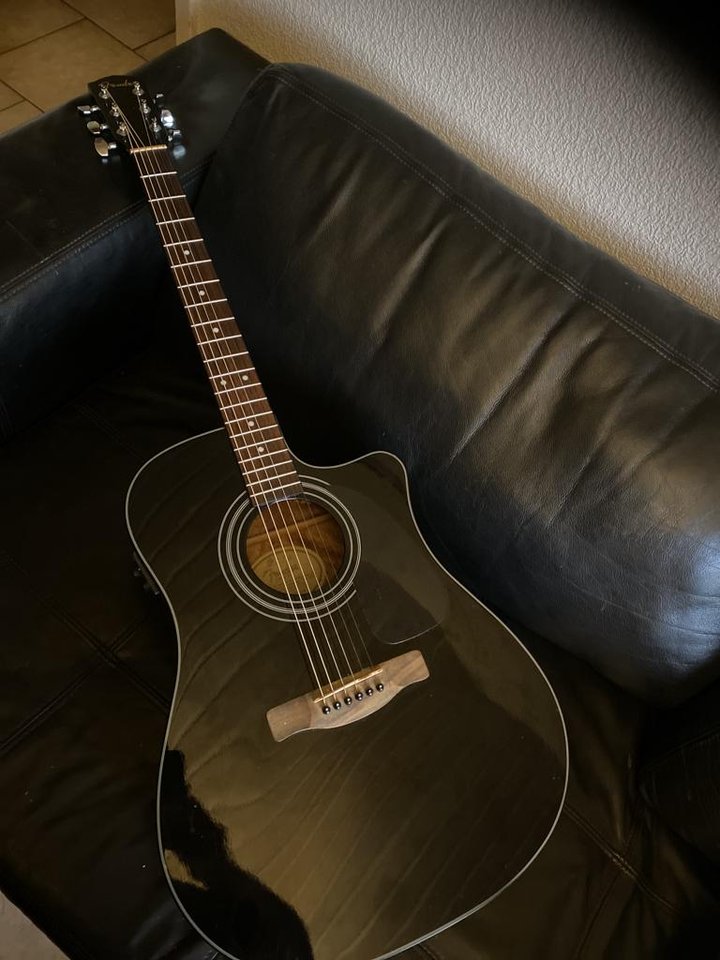 Fender akustisk gitarr CD60CE