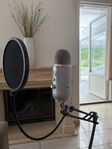Blue Yeti Mikrofon + 2 olika ställ