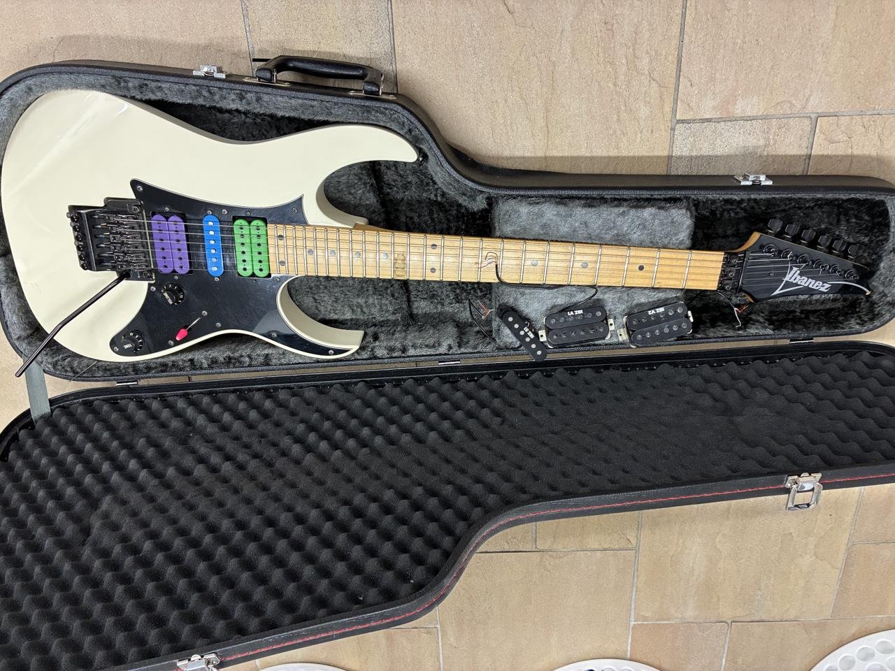 Ibanez RG550 DY, RG550 WH, 54...