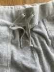 Juicy Couture, byxa Stl S. Grå.