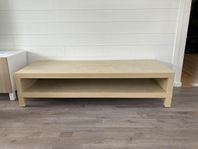 TV-bänk och hyllor
