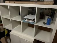 Hylla Expedit samt hylla Lack