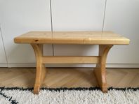 Sittbänk i trä