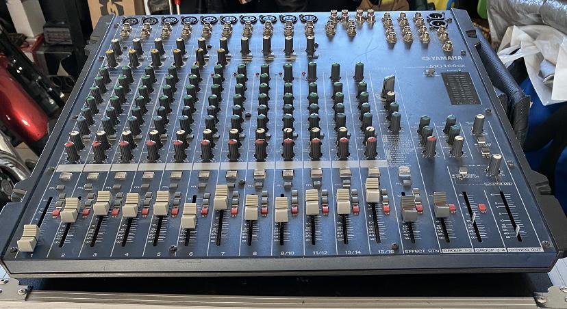 Yamaha MG166 cx mixerbord