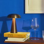 Como uppladdningsbar lampa &Tradition
