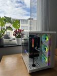 Kraftfull Gamingdator + 32” Skärm