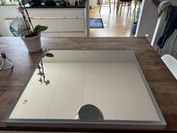badrumsspegel med LED belysning 60x65