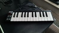 Akai LPK25 MIDI Keyboard