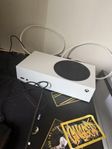 xbox series s samt mus tangentbord och hörlurar